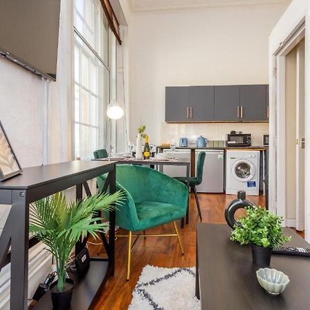 Newcastle'S Most Central Apartment - Sleeps 10 Exteriér fotografie