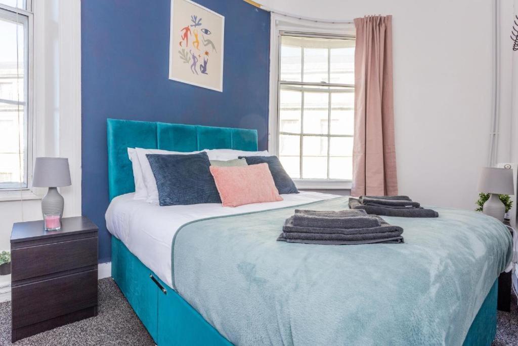 Newcastle'S Most Central Apartment - Sleeps 10 Exteriér fotografie