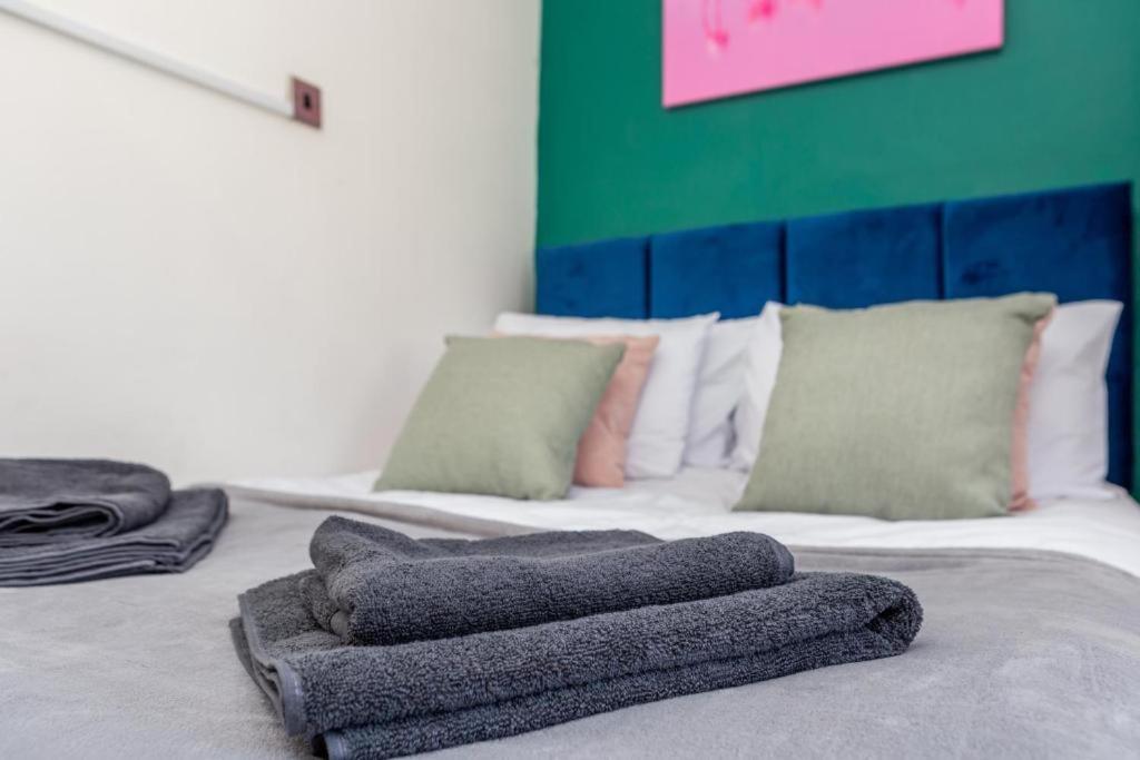 Newcastle'S Most Central Apartment - Sleeps 10 Exteriér fotografie